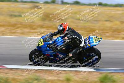 media/Apr-30-2023-CRA (Sun) [[020fcf5d43]]/Race 3-1000 Amateur Supersport/